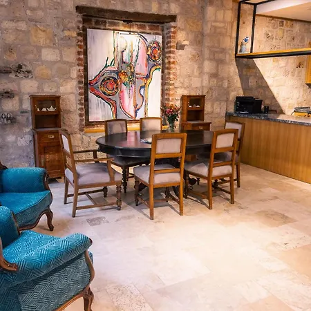 Atrium Tas Urla