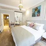 Hotell Atrium Tas 3*