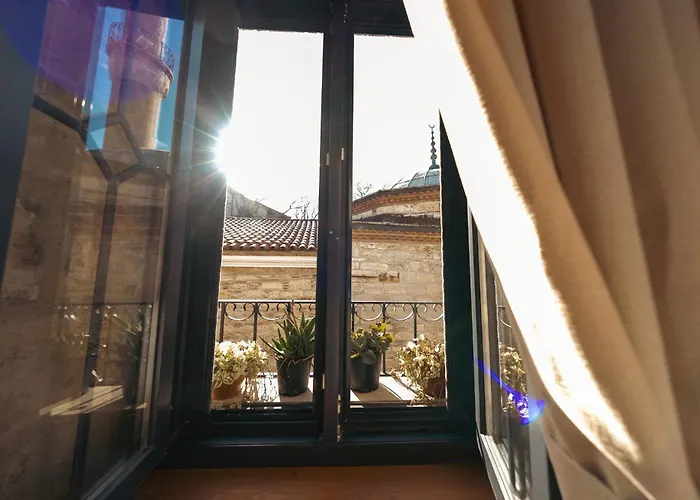 Atrium Tas 乌尔拉